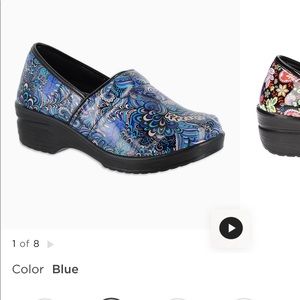 🩺Easy Works by Easy Street Women's Work Shoes. Pink/Blue/Floral. Hardly Worn!